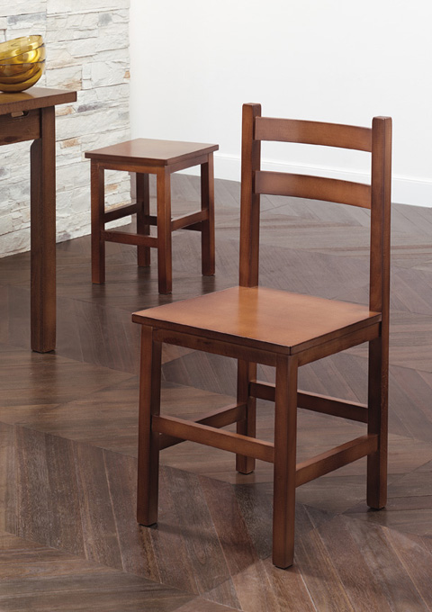 Taburete y silla modelo 40